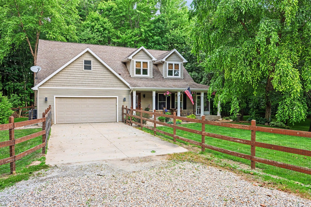 63483 Robbins Lake Road Jones, MI 49061 - Photo 4 of 38