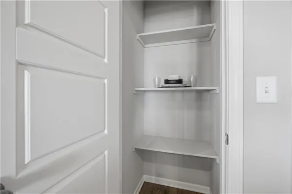 $353,870 | 20385 West 193rd Street, Spring Hill, KS 66083