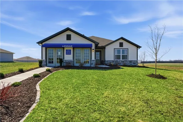 $353,870 | 20385 West 193rd Street, Spring Hill, KS 66083