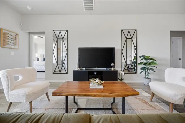 $353,870 | 20385 West 193rd Street, Spring Hill, KS 66083