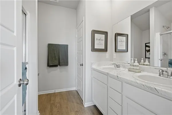 $353,870 | 20385 West 193rd Street, Spring Hill, KS 66083