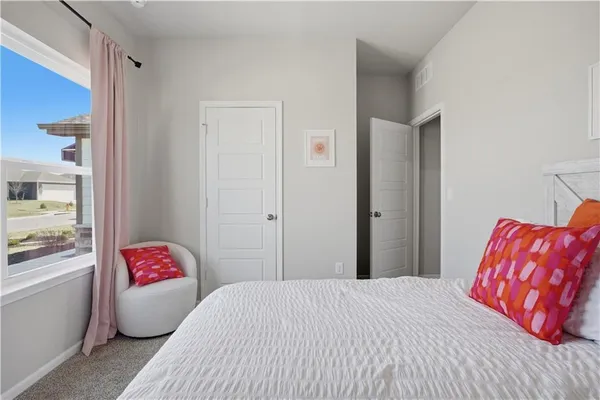 $353,870 | 20385 West 193rd Street, Spring Hill, KS 66083