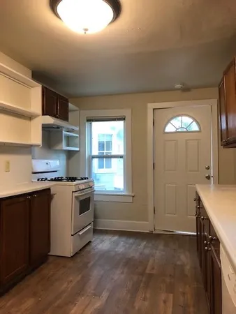 $1,695 | 217 North Hamilton Street, Unit 1, Madison, WI 53703