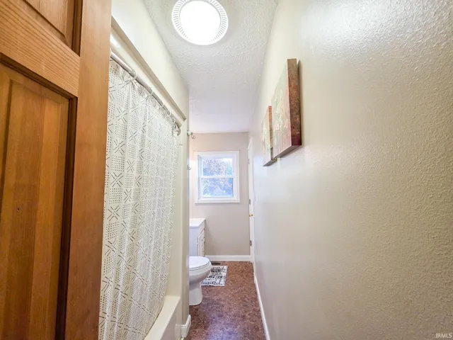 $255,000 | 3117 East Bristol Street, Elkhart, IN 46514