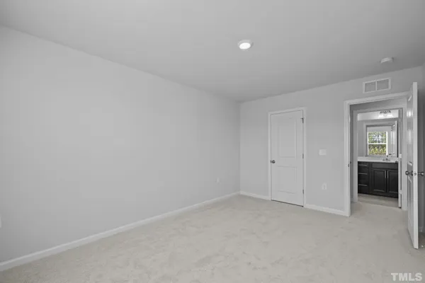 $2,100 | 5106 Anamosa Street, Raleigh, NC 27610