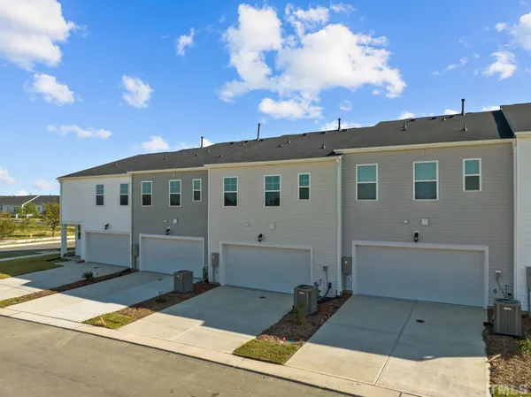 $2,100 | 5106 Anamosa Street, Raleigh, NC 27610