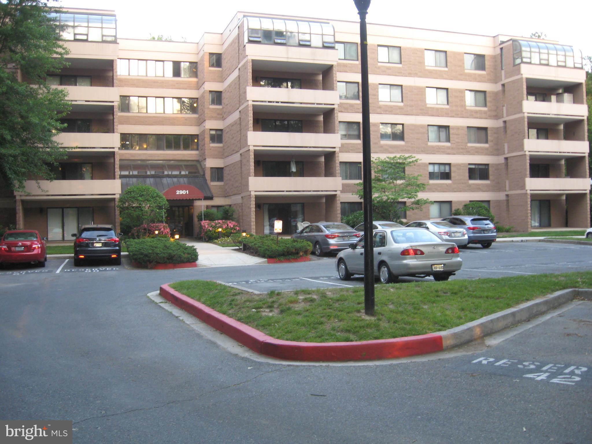 2901 Fallstaff Road, Unit 107 Baltimore, MD 21209 - Photo 2 of 15 WELL MAINTAINED CONDOMINIUM