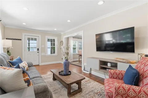 $520,000 | 6008 Charlotte Street, Kansas City, MO 64110