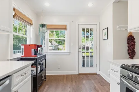$520,000 | 6008 Charlotte Street, Kansas City, MO 64110
