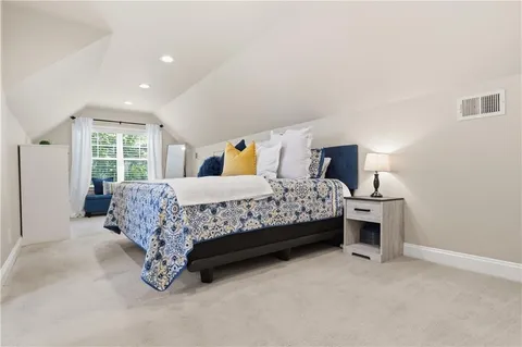 $520,000 | 6008 Charlotte Street, Kansas City, MO 64110