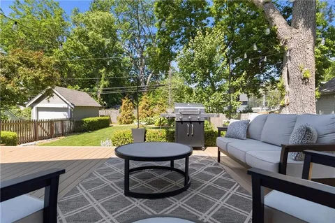 $520,000 | 6008 Charlotte Street, Kansas City, MO 64110