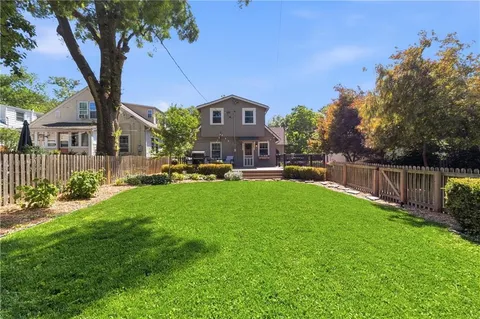 $520,000 | 6008 Charlotte Street, Kansas City, MO 64110