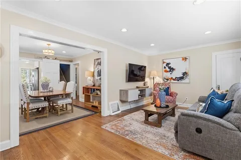 $520,000 | 6008 Charlotte Street, Kansas City, MO 64110