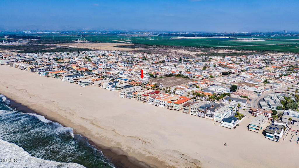 5331 Wavecrest Way Oxnard, CA 93035 - Photo 2 of 60 a view of a city