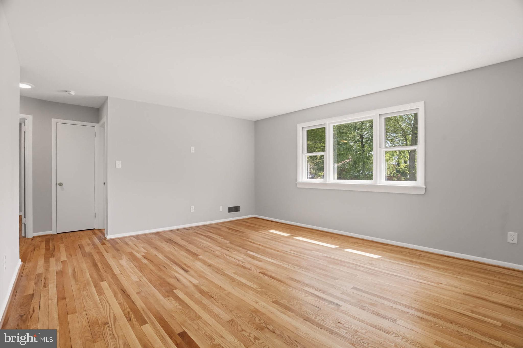 13313 Galvez Street Silver Spring, MD 20906 - Photo 5 of 32 family room main floor
