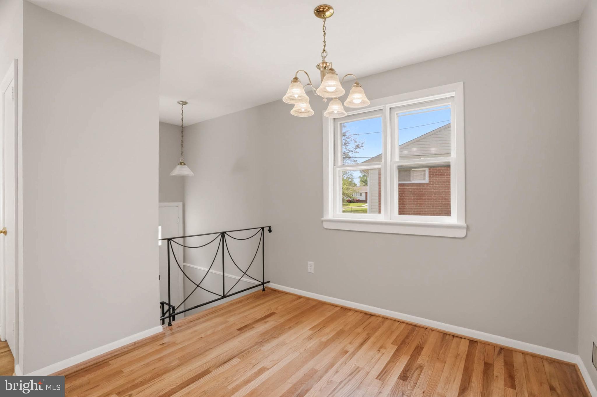 13313 Galvez Street Silver Spring, MD 20906 - Photo 9 of 33 dining area