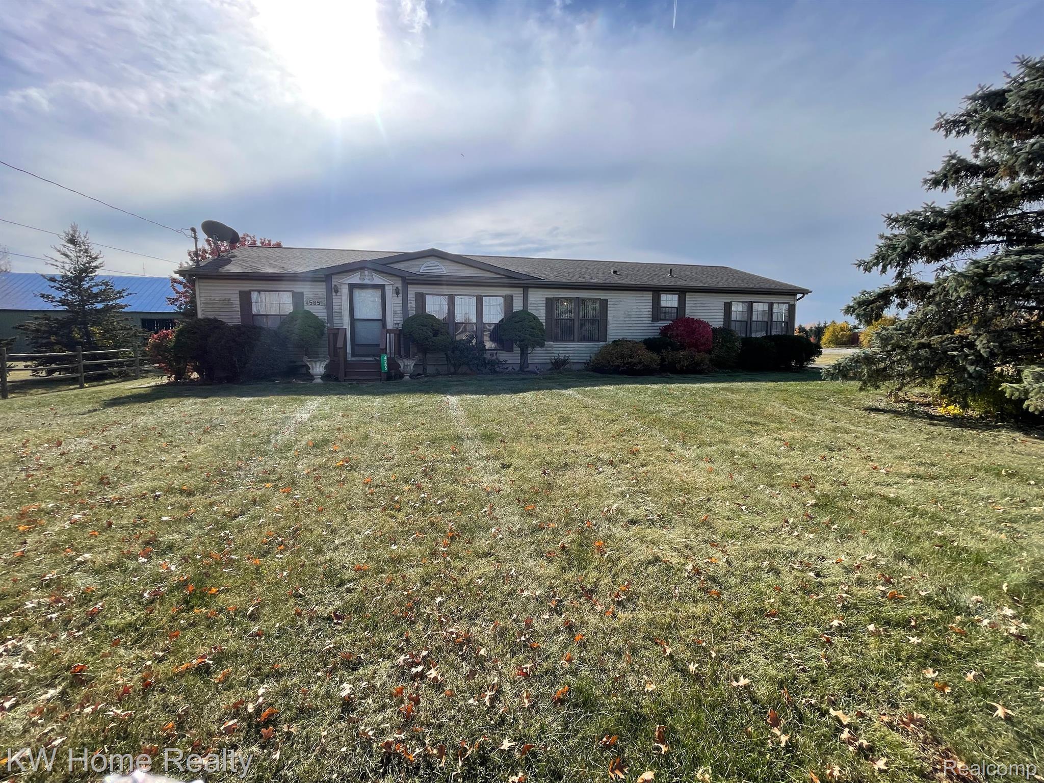 4585 West Dunbar Road Monroe, MI 48161 - Photo 1 of 19 Gallery Image 1
