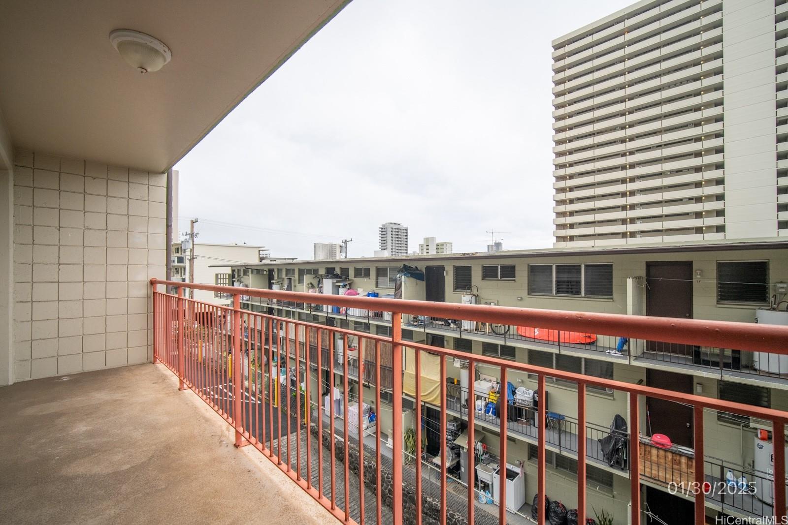 1654 Liholiho Street, Unit 9 Honolulu, HI 96822 - Photo 15 of 16 a view of city from balcony