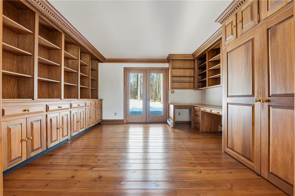 1725 Mt Jackson Road Enon Valley, PA 16120 - Photo 5 of 14