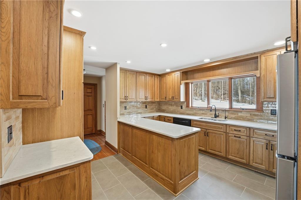 1725 Mt Jackson Road Enon Valley, PA 16120 - Photo 8 of 14