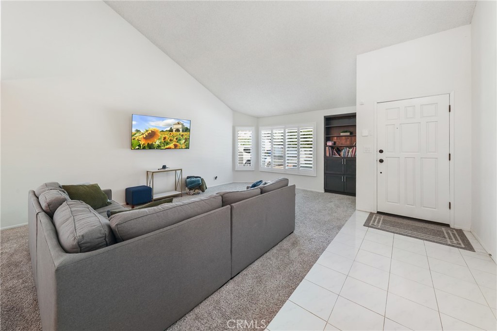 20448 Arminta Street Winnetka, CA 91306 - Photo 3 of 23