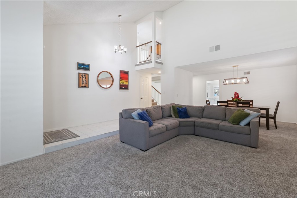 20448 Arminta Street Winnetka, CA 91306 - Photo 5 of 23