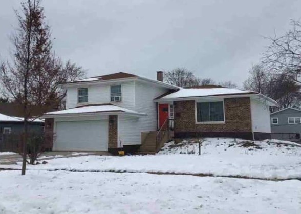 520 Morgan Lane Hoffman Estates, IL 60169 - Photo 2 of 3