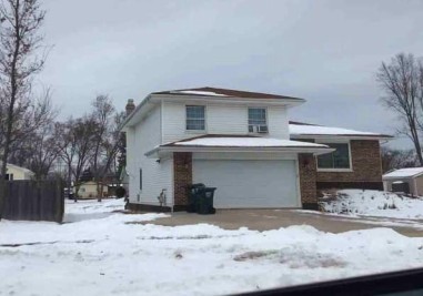 520 Morgan Lane Hoffman Estates, IL 60169 - Photo 3 of 3