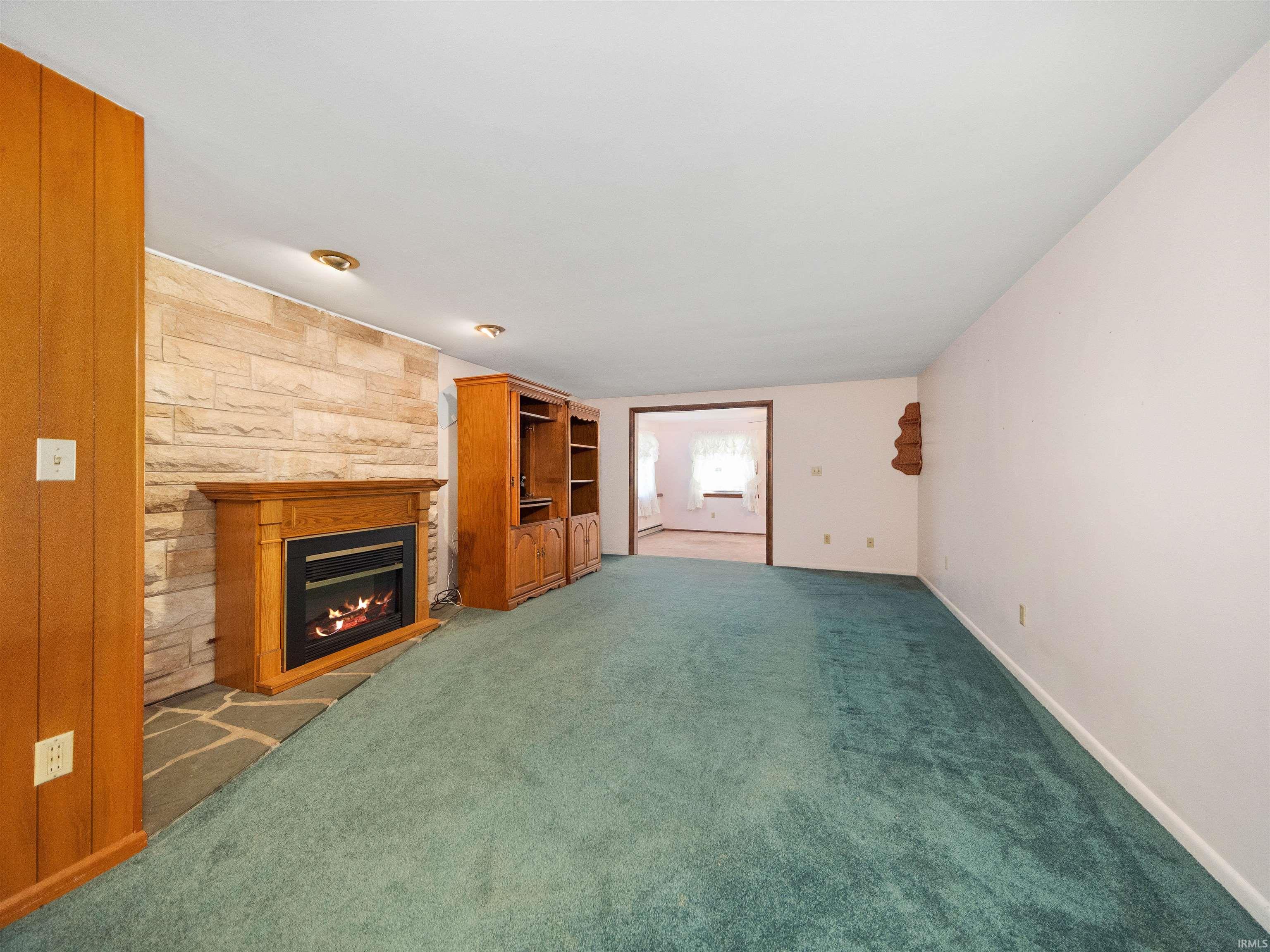 24034 Hoagland Road Monroeville, IN 46773 - Photo 5 of 36 Gallery Image 5