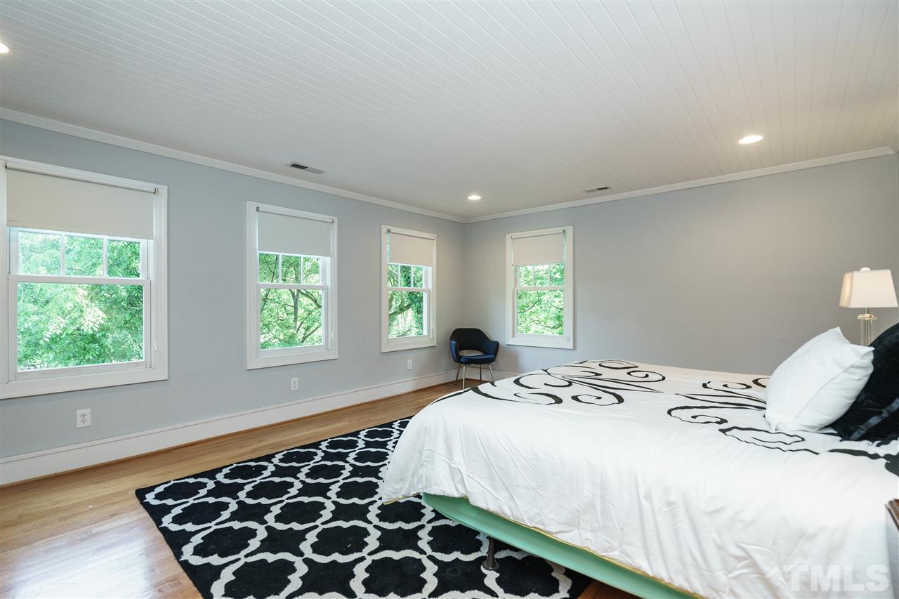 1126 Harvey Street Raleigh, NC 27608 - Photo 11 of 25