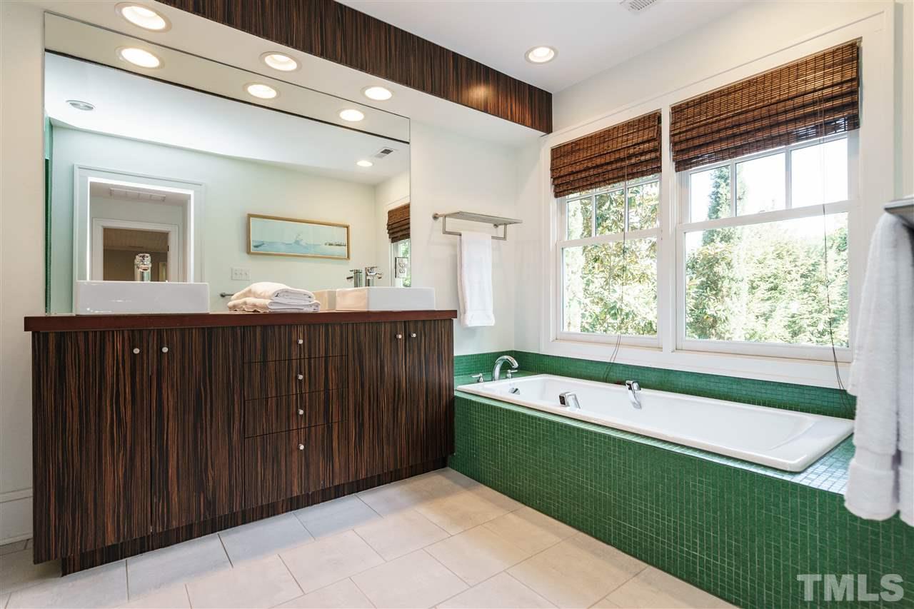 1126 Harvey Street Raleigh, NC 27608 - Photo 13 of 25