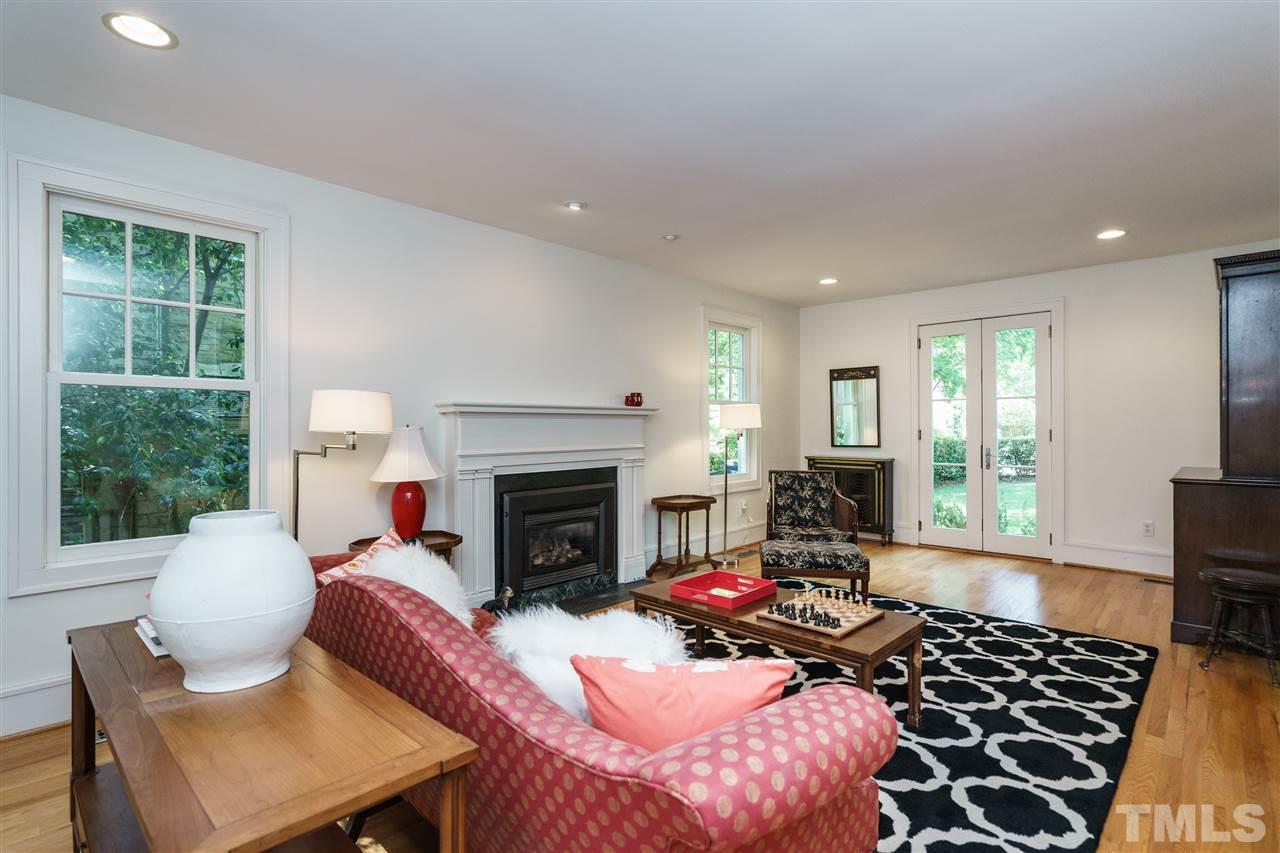 1126 Harvey Street Raleigh, NC 27608 - Photo 4 of 25