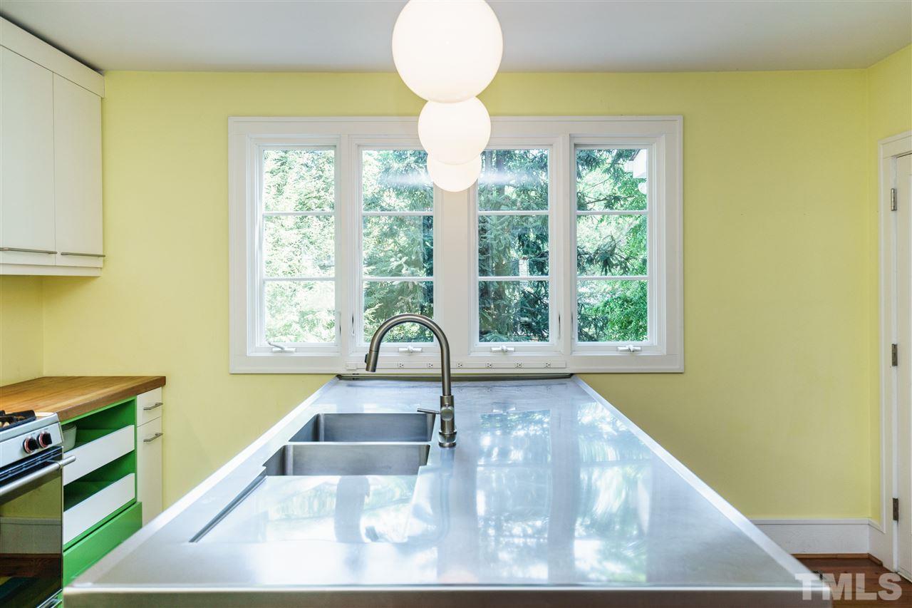 1126 Harvey Street Raleigh, NC 27608 - Photo 8 of 25