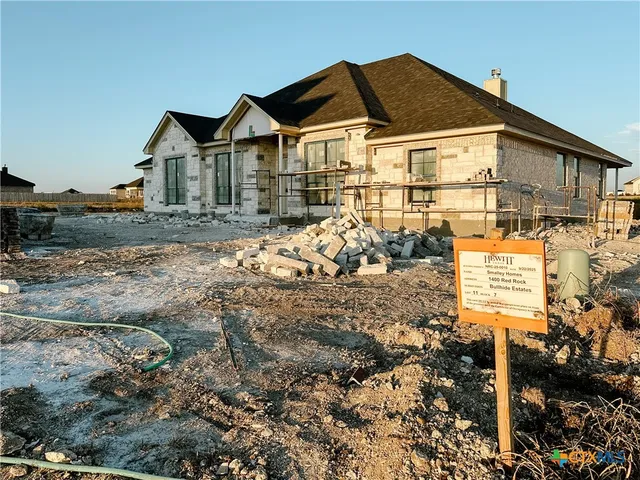 $482,531 | 1400 Red Rock Road, Hewitt, TX 76643