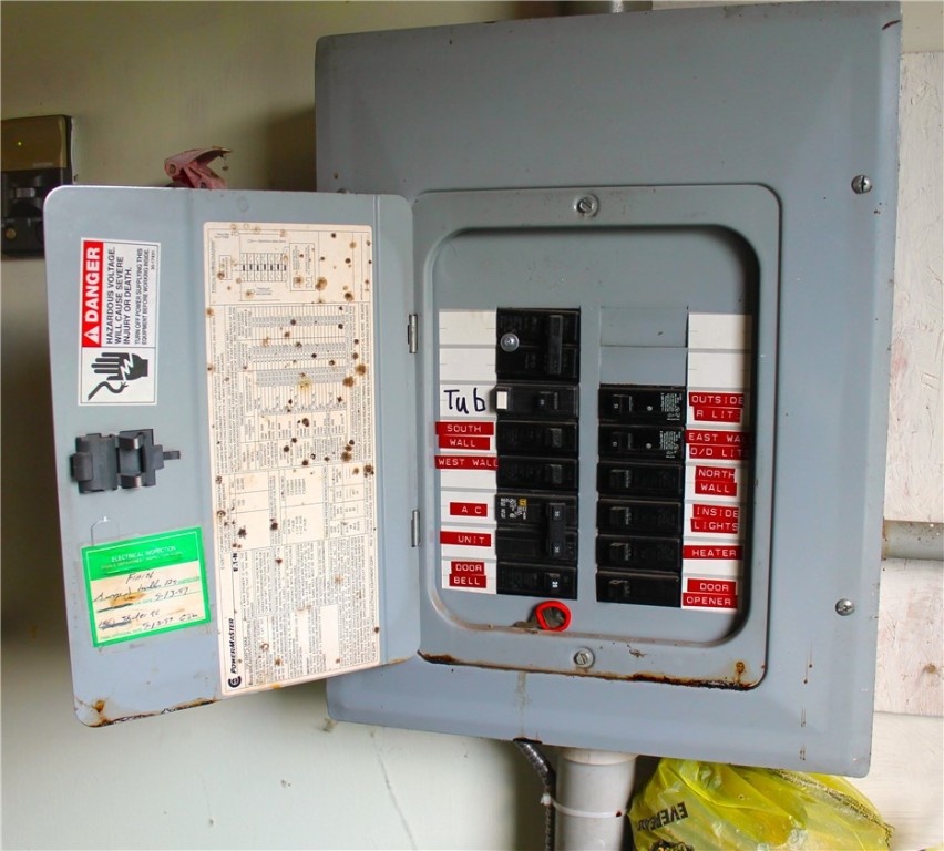 1861 Shuler Road Arcadia, NY 14489 - Photo 12 of 33 garage breaker box