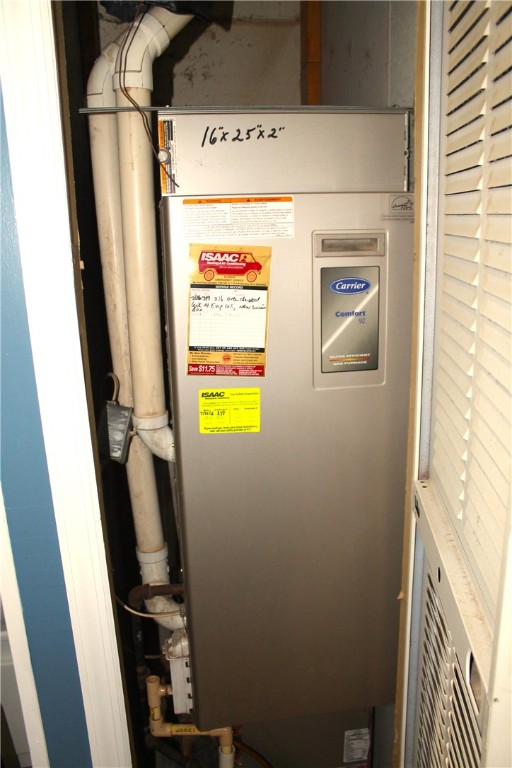 1861 Shuler Road Arcadia, NY 14489 - Photo 15 of 33 utility room