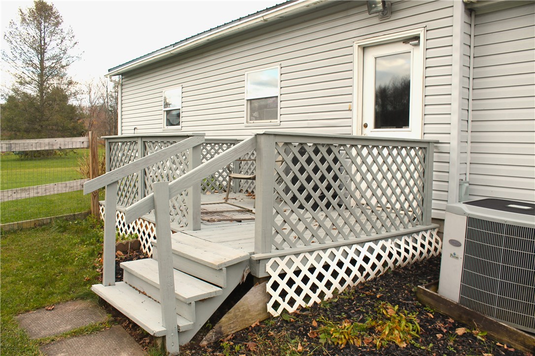 1861 Shuler Road Arcadia, NY 14489 - Photo 16 of 33 garage deck