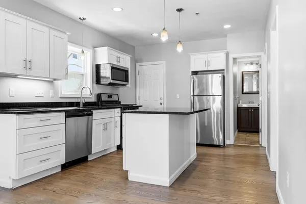 $995,000 | 7 Ward Street, Lynn, MA 01902