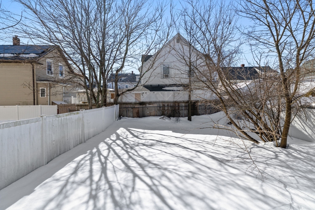 7 Ward Street Lynn, MA 01902 - Photo 5 of 28