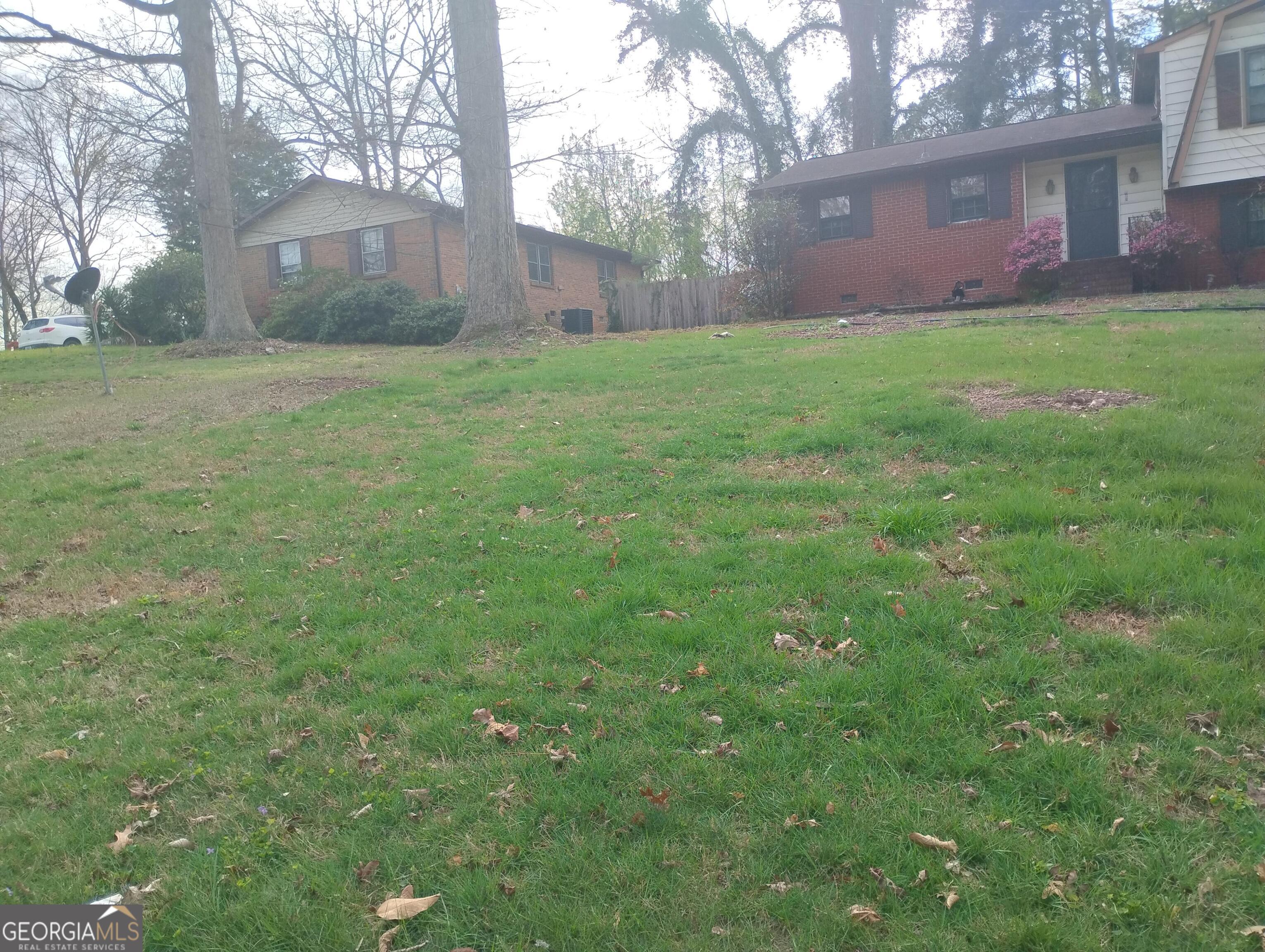 2837 Pebble Drive Decatur, GA 30034 - Photo 3 of 16