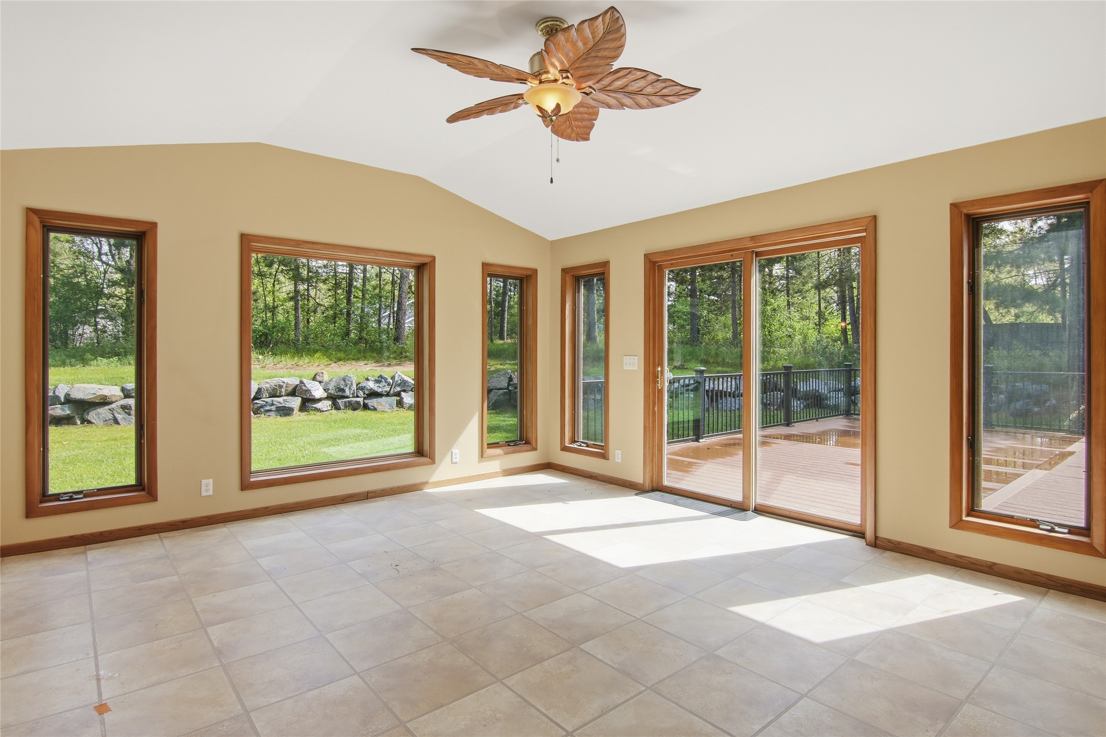 3750 Rimridge Road Eau Claire, WI 54701 - Photo 13 of 39 4 season room
