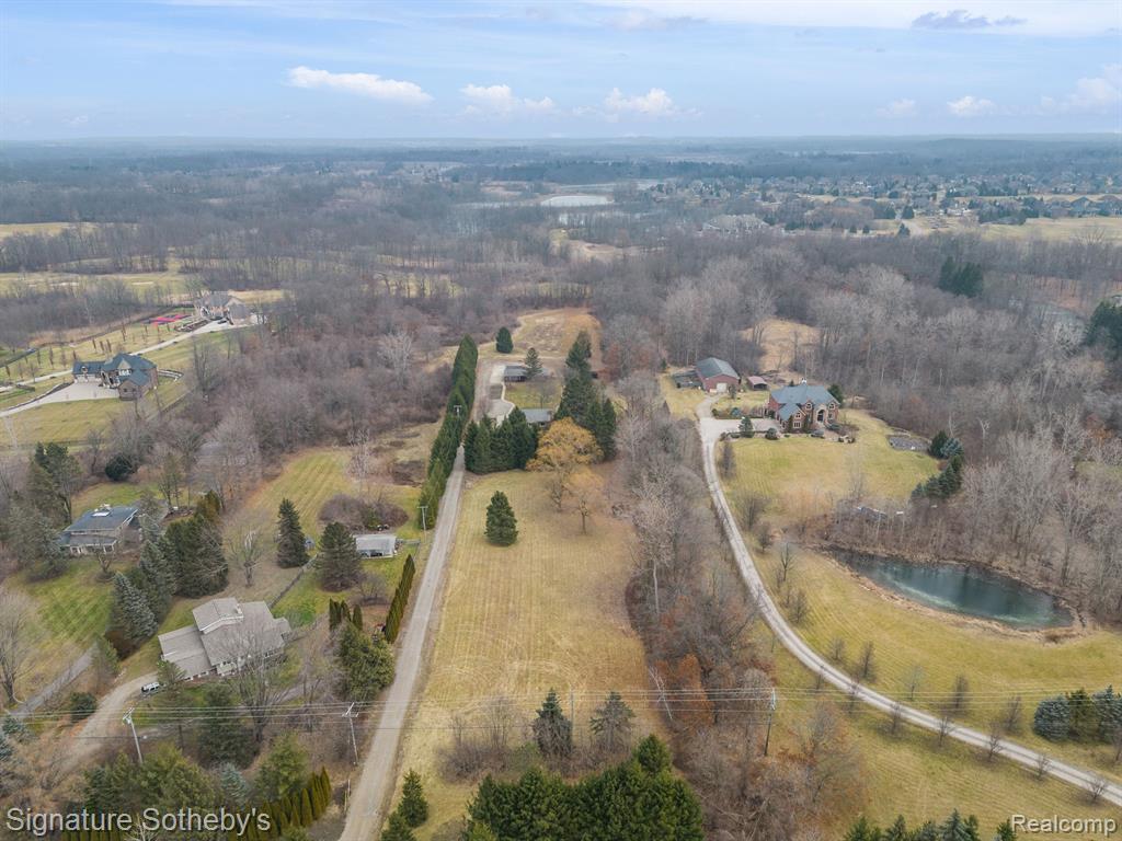 2095 North Rochester Road Oakland, MI 48363 - Photo 39 of 43 Gallery Image 39