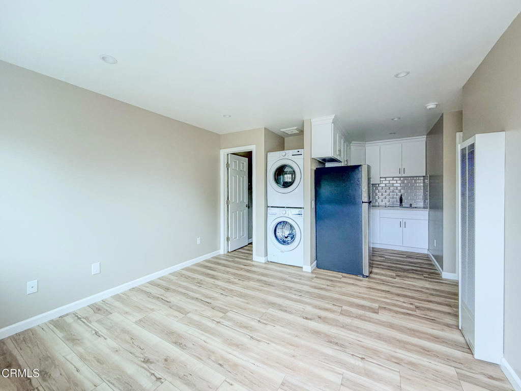 1301 Kingswood Way, Unit 2 Oxnard, CA 93030 - Photo 6 of 18 a view of a kitchen with a sink