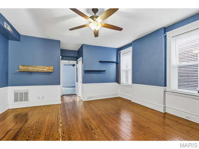 $249,900 | 2121 Utah Street, St. Louis, MO 63118