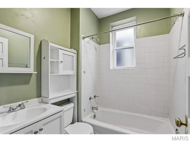 $249,900 | 2121 Utah Street, St. Louis, MO 63118