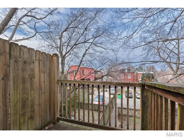 $249,900 | 2121 Utah Street, St. Louis, MO 63118