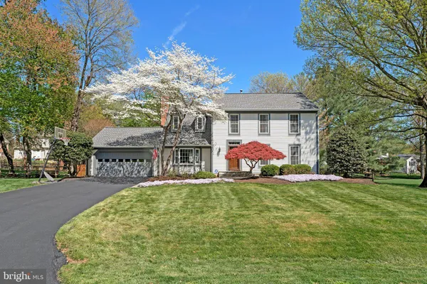 $999,900 | 10430 Heritage Landing Road, Burke, VA 22015