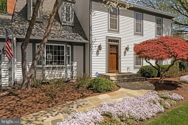 $999,900 | 10430 Heritage Landing Road, Burke, VA 22015