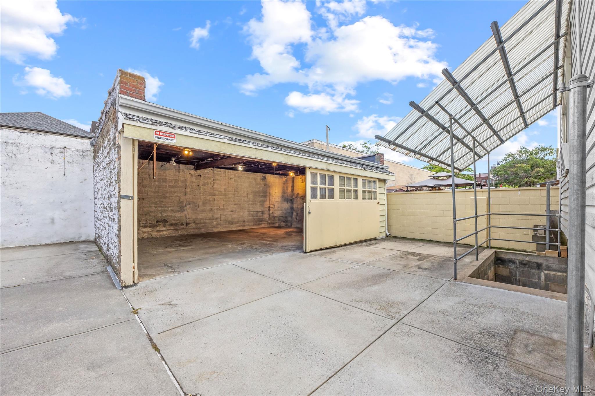 91-49 86th Street Queens, NY 11421 - Photo 37 of 42 a view of garage