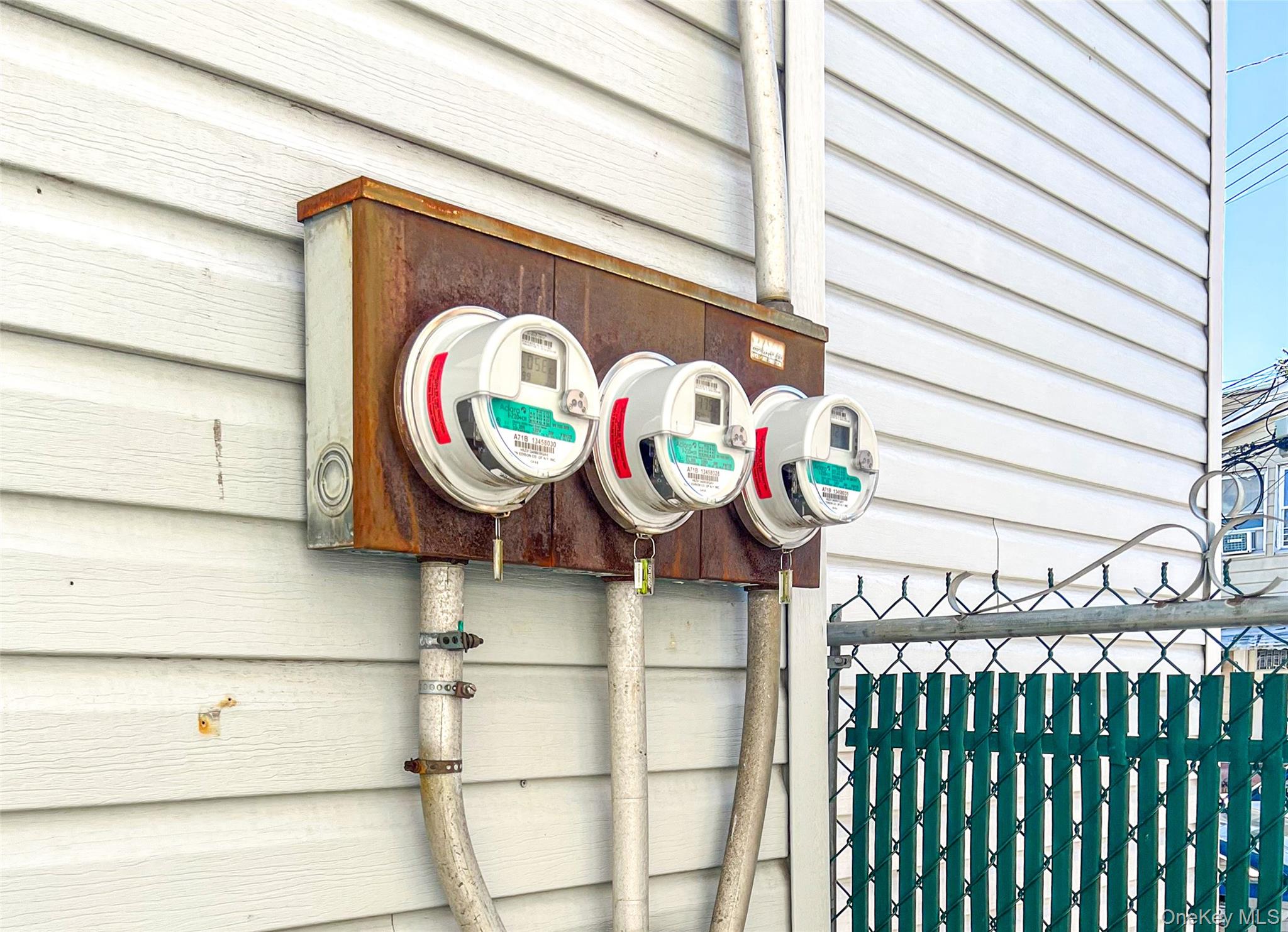 91-49 86th Street Queens, NY 11421 - Photo 41 of 42 a sign on a street